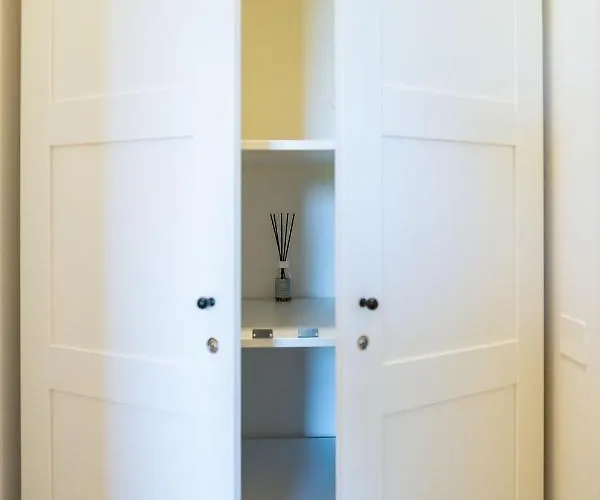 Buro Il Viaggiatore * بارما