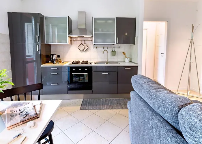 Buro Il Viaggiatore Apartament Parma