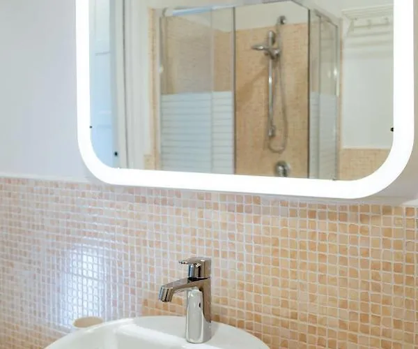 Buro Il Viaggiatore Apartament Parma